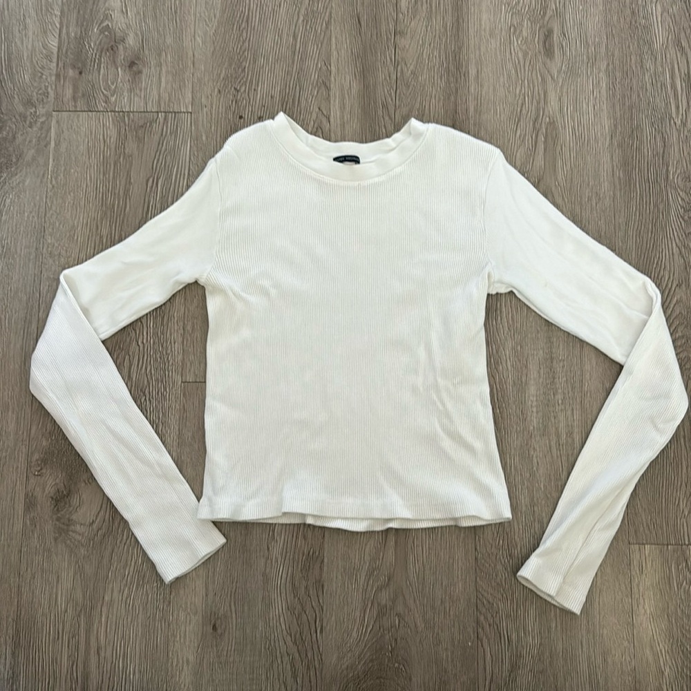 Brandy Melville ribbed white long sleeve tee